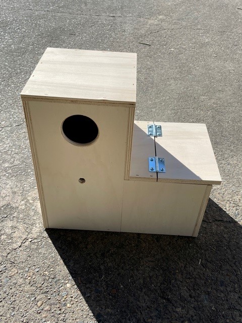 Small Wooden L Shape Nest Box Ply - Click Image to Close